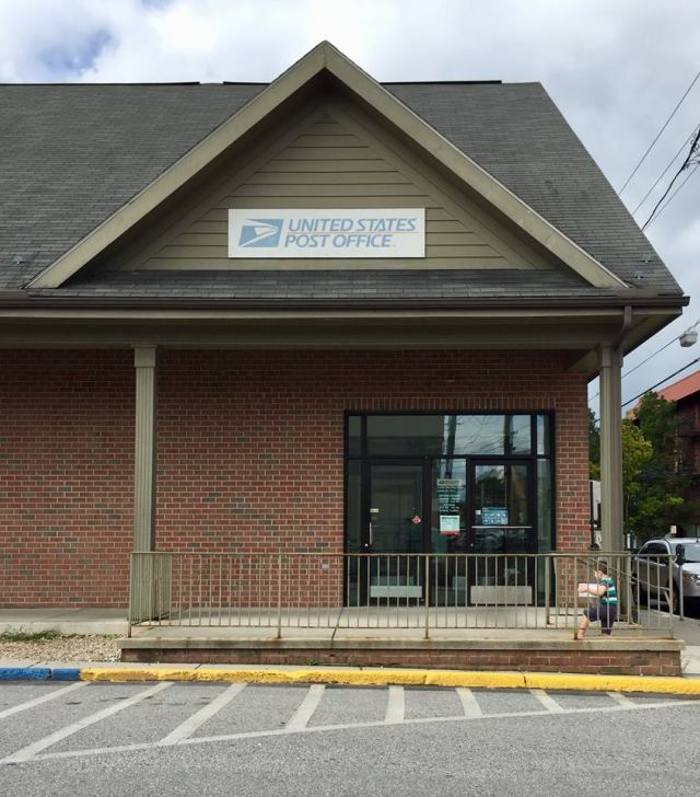 Nikola salje gupike na izlozbu