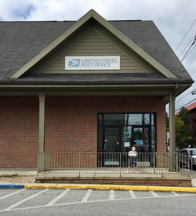 Nikola salje gupike na izlozbu